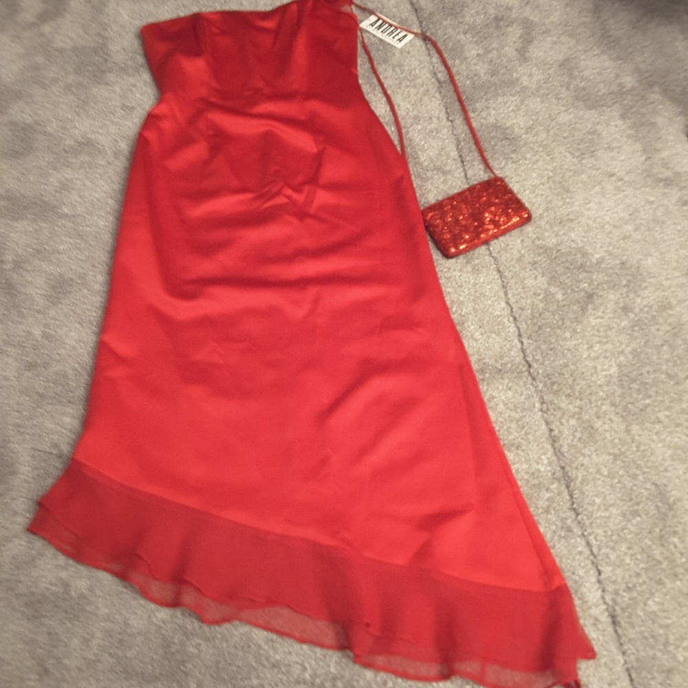 MIMI GIOVANNA  women's long Evening dress  New  size  8  red